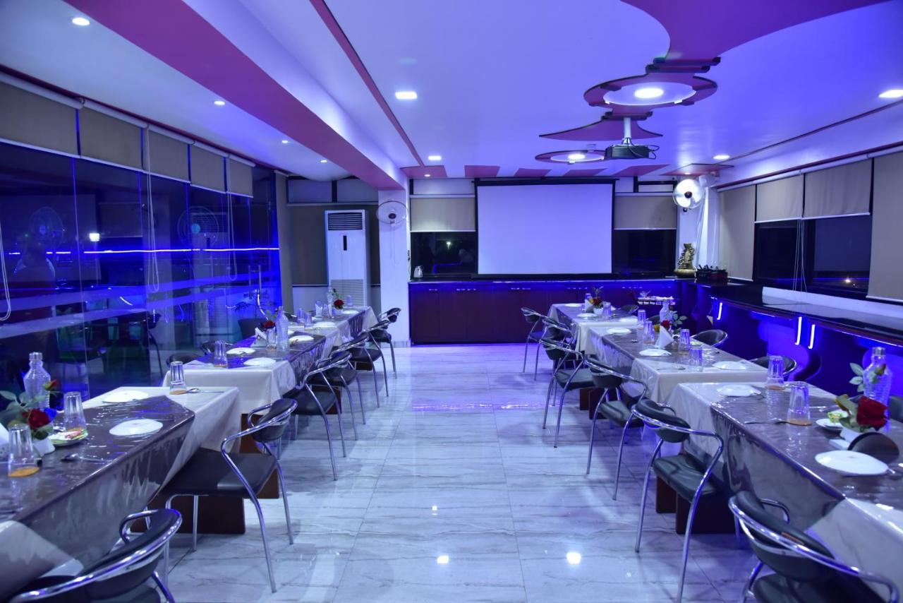 Le Leisure 호텔 Allāhābād Junction 외부 사진