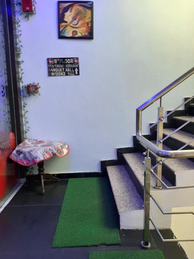 Le Leisure 호텔 Allāhābād Junction 외부 사진